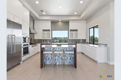 1454 Via Principale, New Braunfels, TX 78132 - Photo 17