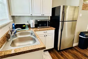 118 N 26th St, Gatesville, TX 76528 - Photo 7