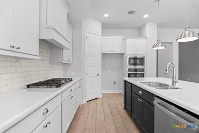 3136 Little Creek Path, Seguin, TX 78155 - Photo 13