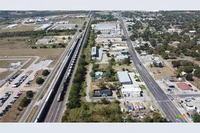 1018 W 1st Street, Taylor, TX 76574 - Photo 15