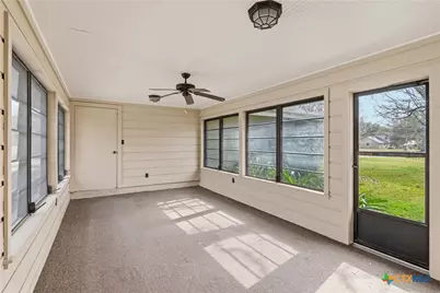 202 Wedgewood, Seguin, TX 78155 - Photo 33