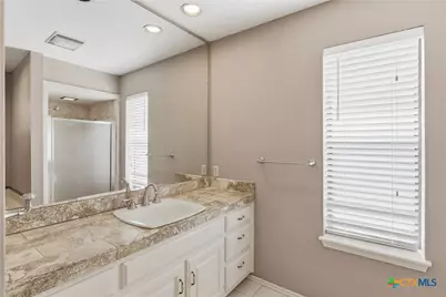 202 Wedgewood, Seguin, TX 78155 - Photo 21