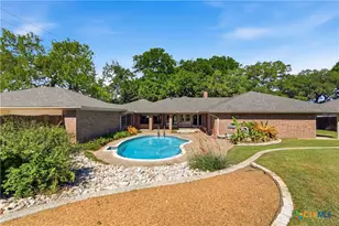 202 Wedgewood, Seguin, TX 78155 - Photo 3