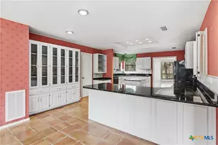 202 Wedgewood, Seguin, TX 78155 - Photo 17