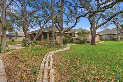 202 Wedgewood, Seguin, TX 78155 - Photo 3