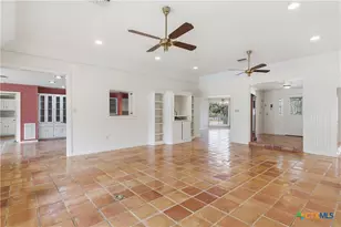 202 Wedgewood, Seguin, TX 78155 - Photo 11