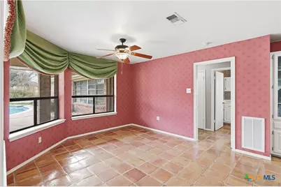 202 Wedgewood, Seguin, TX 78155 - Photo 19