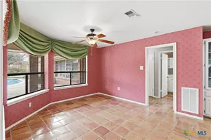 202 Wedgewood, Seguin, TX 78155 - Photo 19