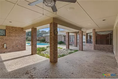 202 Wedgewood, Seguin, TX 78155 - Photo 35