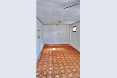 142 W 4th St., Yorktown, TX 78164 - Photo 21