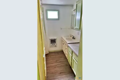 142 W 4th St., Yorktown, TX 78164 - Photo 17