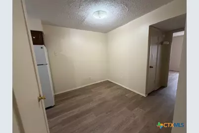 903 S Magnolia Avenue #11, Luling, TX 78648 - Photo 7
