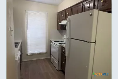 903 S Magnolia Avenue #11, Luling, TX 78648 - Photo 5