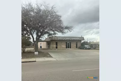 1325 W Austin Street, Port Lavaca, TX 77979 - Photo 1