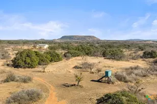 6304 Co Rd 110, Llano, TX 78643 - Photo 3