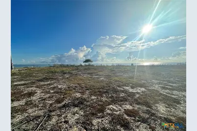 235 Alamo Beach Ave, Port Lavaca, TX 77979 - Photo 3