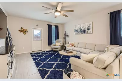 721 Sweetgrass, New Braunfels, TX 78130 - Photo 3