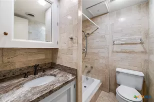 1049 Allen Ave, New Braunfels, TX 78130 - Photo 17