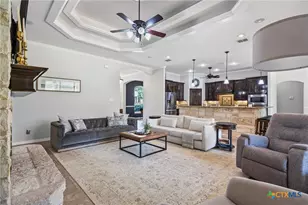 965 Ridgeoak Dr, Belton, TX 76513 - Photo 5