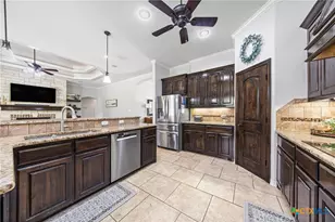 965 Ridgeoak Dr, Belton, TX 76513 - Photo 9