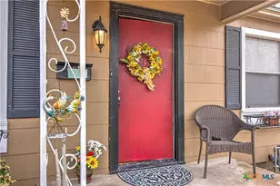 907 S 39th St, Temple, TX 76504 - Photo 5