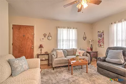 907 S 39th Street, Temple, TX 76504 - Photo 9