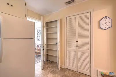 907 S 39th Street, Temple, TX 76504 - Photo 17