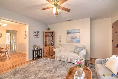 907 S 39th Street, Temple, TX 76504 - Photo 11