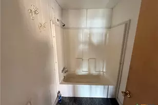 731 W Live Oak St, Port Lavaca, TX 77979 - Photo 7