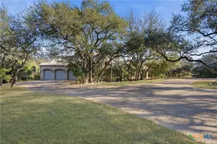 133 Mariposa Loop, New Braunfels, TX 78132 - Photo 3