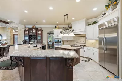 133 Mariposa Loop, New Braunfels, TX 78132 - Photo 13