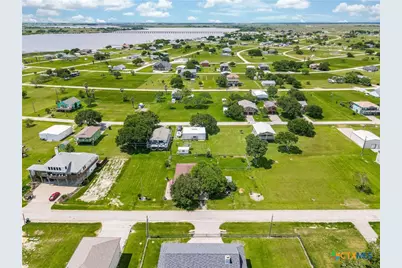 1495 W Bayshore Drive, Palacios, TX 77465 - Photo 41