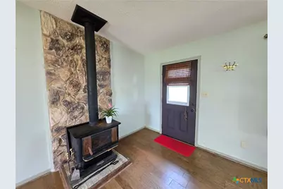 1495 W Bayshore Drive, Palacios, TX 77465 - Photo 11