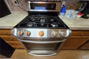 1495 W Bayshore Dr, Palacios, TX 77465 - Photo 21