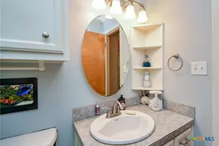 1495 W Bayshore Dr, Palacios, TX 77465 - Photo 33