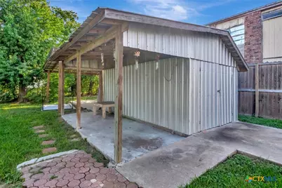1303 E North Street, Victoria, TX 77901 - Photo 35