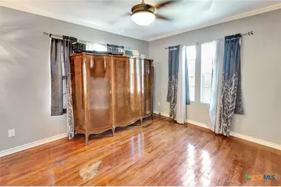 1303 E North Street, Victoria, TX 77901 - Photo 7