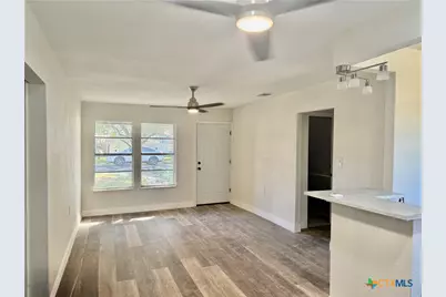 2204 E Colorado Street, Victoria, TX 77901 - Photo 7