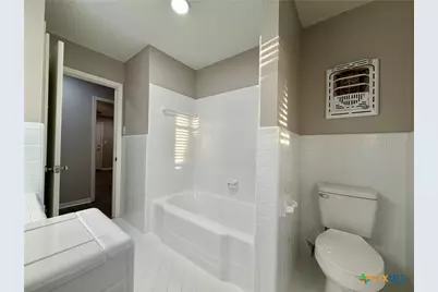 2407 E Airline Road, Victoria, TX 77901 - Photo 25