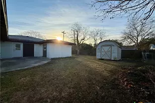 2407 E Airline Rd, Victoria, TX 77901 - Photo 37