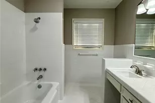 2407 E Airline Rd, Victoria, TX 77901 - Photo 23