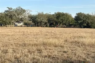 000 Private Road 1067, Hallettsville, TX 77964 - Photo 9