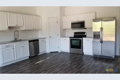 1063 Sleepy Hollow, Spring Branch, TX 78070 - Photo 3