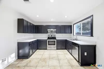 2030 Castleberry Ridge, New Braunfels, TX 78130 - Photo 17