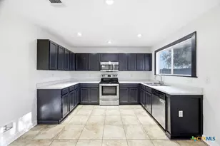 2030 Castleberry Ridge, New Braunfels, TX 78130 - Photo 17