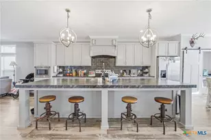 653 Co Rd 390, Gonzales, TX 78629 - Photo 11