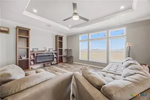 653 Co Rd 390, Gonzales, TX 78629 - Photo 7