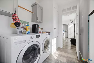 653 County Road 390, Gonzales, TX 78629 - Photo 21