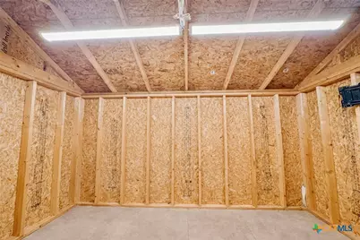 653 County Road 390, Gonzales, TX 78629 - Photo 31