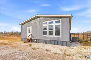 653 Co Rd 390, Gonzales, TX 78629 - Photo 25